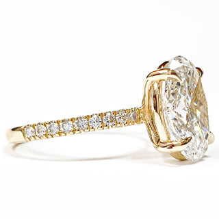 Oval Brilliant Pavé Ring – Lab Grown Diamond – 14K/18K Yellow Gold – 18 Side Stones