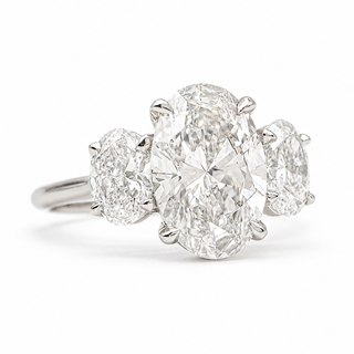 Oval Brilliant 3 Stone Ring – Lab Grown Diamond – 14K/18K White Gold – 2 Side Stones