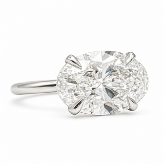 Oval Brilliant Solitaire Ring – Lab Grown Diamond – 14K/18K White Gold