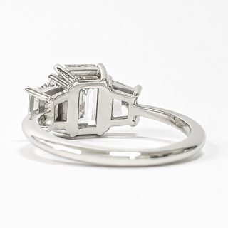 Emerald Cut with 2 Tapers Ring – Lab-Grown Diamond – 14K/18K White Gold – 2 Side Stones