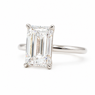 Emerald Cut Solitaire Ring – Lab-Grown Diamond – 14K/18K Gold