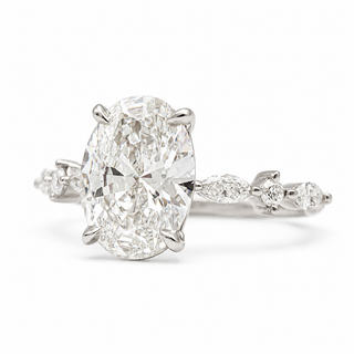 Oval Brilliant with Marquise Band Ring – Lab-Grown Diamond – 14K/18K White Gold – 6 Side Stones