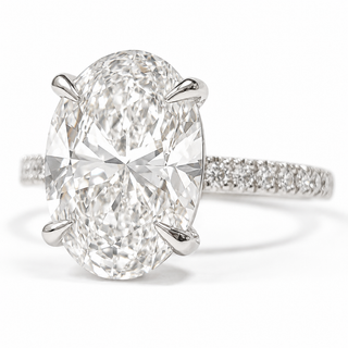 Oval Brilliant Pavé Ring – Lab Grown Diamond – 14K/18K Gold – 18 Side Stones