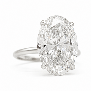 Oval Brilliant Solitaire Ring – Lab Grown Diamond – 14K/18K White Gold