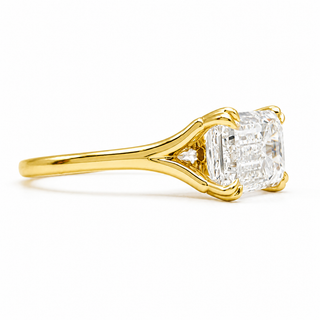 Emerald Cut Split Solitaire Ring – Lab-Grown Diamond – 14K/18K Yellow Gold