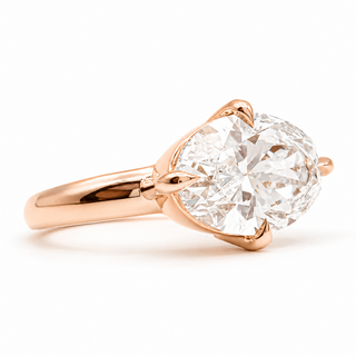 Oval Brilliant Solitaire Ring – Lab Grown Diamond – 14K/18K Gold