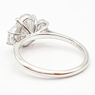 טבעת יהלום עגולה מבריקה 1.00-5.00 קראט – יהלום מעבדה – זהב צהוב 14 או 18 קראט - 18 אבני צד