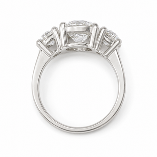 Round Brilliant 3 Stone Ring – Lab Grown Diamond – 14K/18K Gold – 2 Side Stones