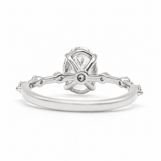 Oval Brilliant Pavé Ring– Lab-Grown Diamond – 14K/18K White Gold – 6 Side Stones