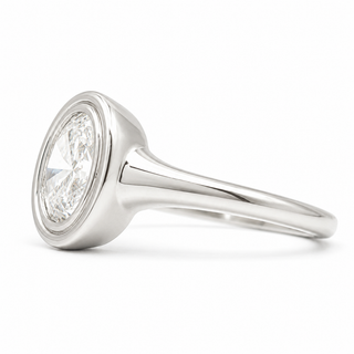 Oval Brilliant Solitaire Ring – Lab Grown Diamond – 14K/18K White Gold
