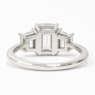 Emerald Cut with 2 Tapers Ring – Lab-Grown Diamond – 14K/18K White Gold – 2 Side Stones