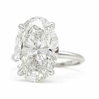 Oval Brilliant Solitaire Ring – Lab Grown Diamond – 14K/18K White Gold