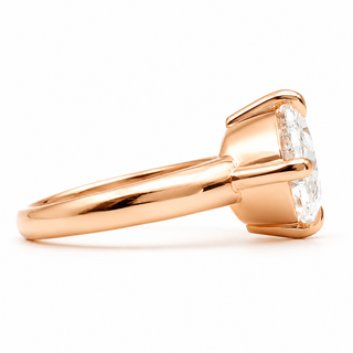 Oval Brilliant Solitaire Ring – Lab Grown Diamond – 14K/18K Gold