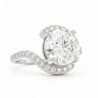 Round Brilliant Spiral Pavé Ring  – Lab Grown Diamond – 14K/18K Gold – 32 Side Stones