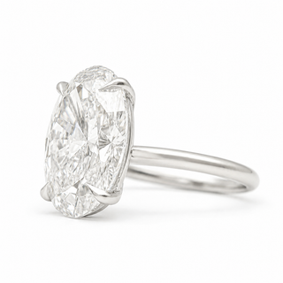 Oval Brilliant Solitaire Ring – Lab Grown Diamond – 14K/18K White Gold