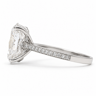 Oval Brilliant Split Pavé Ring – Lab Grown Diamond – 14K/18K White Gold – 36 Side Stones