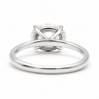 Oval Brilliant Pavé Ring – Lab Grown Diamond – 14K/18K White Gold – 20 Side Stones