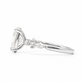 Oval Brilliant with Marquise Band Ring – Lab-Grown Diamond – 14K/18K White Gold – 6 Side Stones