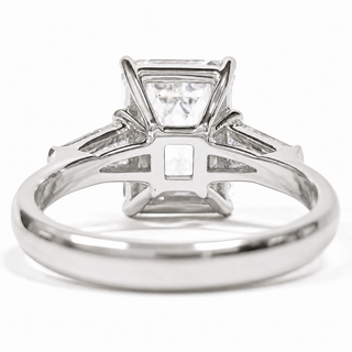 Emerald Cut with 2 Tapers Ring – Lab-Grown Diamond – 14K/18K White Gold – 2 Side Stones