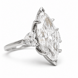 Marquise Brilliant 3 Stone Ring – Lab Grown Diamond – 14K/18K White Gold – 2 Side Stones
