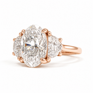 Oval Brilliant 3 Stone Ring – Lab Grown Diamond – 14K/18K Rose Gold – 2 Side Stones