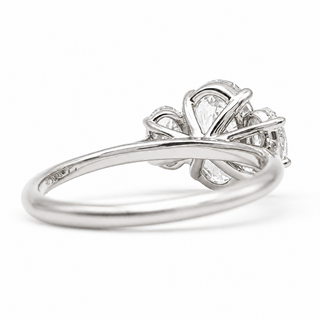 Oval Brilliant 3 Stone Ring – Lab Grown Diamond – 14K/18K White Gold – 2 Side Stones