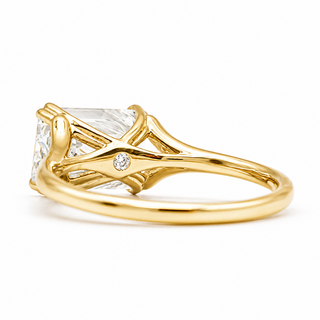 Emerald Cut Split Solitaire Ring – Lab-Grown Diamond – 14K/18K Yellow Gold