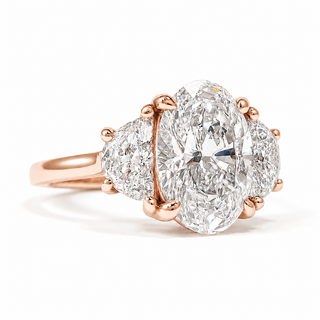 Oval Brilliant 3 Stone Ring – Lab Grown Diamond – 14K/18K Rose Gold – 2 Side Stones
