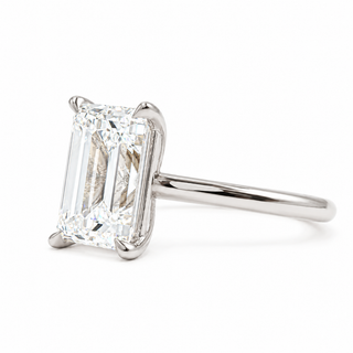 Emerald Cut Solitaire Ring – Lab-Grown Diamond – 14K/18K Gold