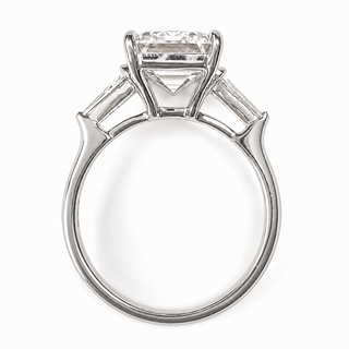 Emerald Cut with 2 Tapers Ring – Lab-Grown Diamond – 14K/18K White Gold – 2 Side Stones