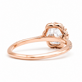 Round Brilliant Flower Pavé Ring – Lab Grown Diamond – 14K/18K Gold – 32 Side Stones