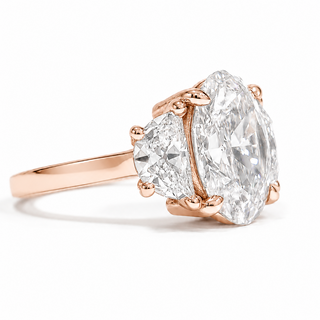 Oval Brilliant 3 Stone Ring – Lab Grown Diamond – 14K/18K Rose Gold – 2 Side Stones