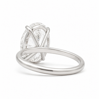 Oval Brilliant Solitaire Ring – Lab Grown Diamond – 14K/18K White Gold