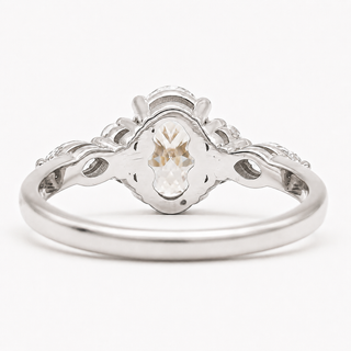 Oval Brilliant with Marquise Band – Lab-Grown Diamond – 14K/18K White Gold – 6 Side Stones