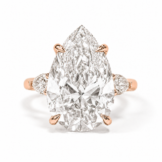 Pear Shape 3 Stone Ring – Lab Grown Diamond – 14K/18K Gold – 2 Side Stones