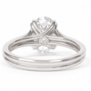 Oval Brilliant Split Band Solitaire Ring – Lab Grown Diamond – 14K/18K White Gold - 1 Side Stone Split Band