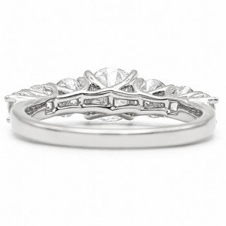 Round Brilliant Degrade Ring – Lab Grown Diamond – 14K/18K White Gold – 6 Side Stones