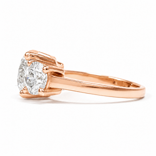 Round Brilliant 3 Stone Ring – Lab Grown Diamond – 14K/18K Rose Gold – 2 Side Stones