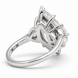 Marquise Brilliant 3 Stone Ring – Lab Grown Diamond – 14K/18K White Gold – 2 Side Stones