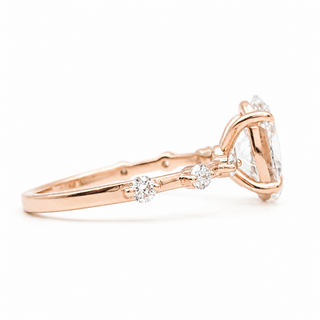 Oval Brilliant Pavé Ring– Lab-Grown Diamond – 14K/18K Rose Gold – 6 Side Stones