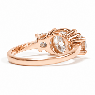 Round Brilliant 3 Stone Ring – Lab Grown Diamond – 14K/18K Rose Gold – 2 Side Stones