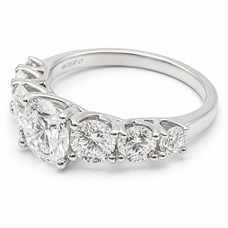 Round Brilliant Degrade Ring – Lab Grown Diamond – 14K/18K White Gold – 6 Side Stones