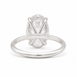 Oval Brilliant Solitaire Ring – Lab Grown Diamond – 14K/18K White Gold