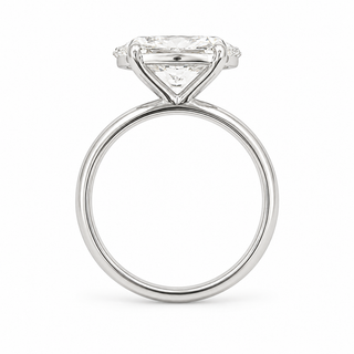 Oval Brilliant Solitaire Ring – Lab Grown Diamond – 14K/18K White Gold