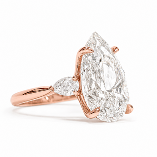 Pear Shape 3 Stone Ring – Lab Grown Diamond – 14K/18K Rose Gold – 2 Side Stones