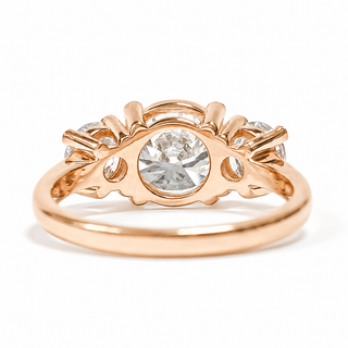 Round Brilliant 3 Stone Ring – Lab Grown Diamond – 14K/18K Rose Gold – 2 Side Stones