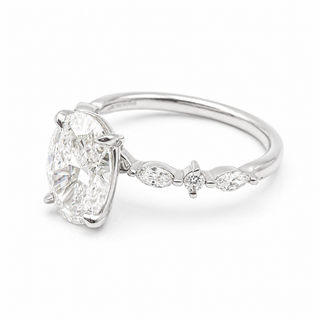 Oval Brilliant with Marquise Band Ring – Lab-Grown Diamond – 14K/18K White Gold – 6 Side Stones
