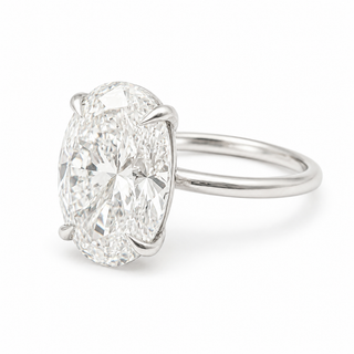 Oval Brilliant Solitaire Ring – Lab Grown Diamond – 14K/18K White Gold