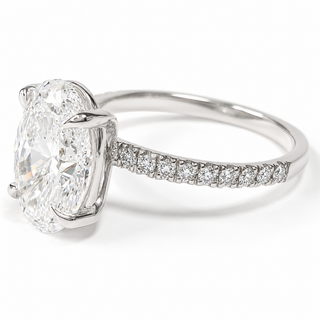 Oval Brilliant Pavé Ring – Lab Grown Diamond – 14K/18K Gold – 18 Side Stones