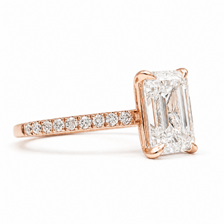 Emerald Cut with Pavé Band – Lab-Grown Diamond – 14K/18K Rose Gold – 18 Side Stones
